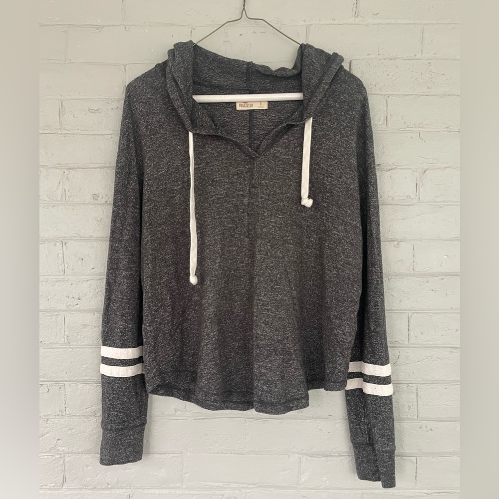 Hollister Gray Hoodie size S
